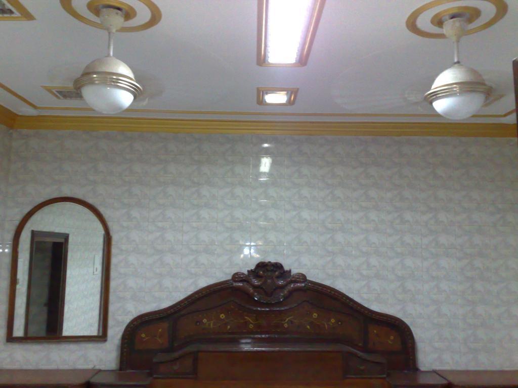 Grg Shanti Guest House Varanasi Near Manikarnika Ghat Quarto foto