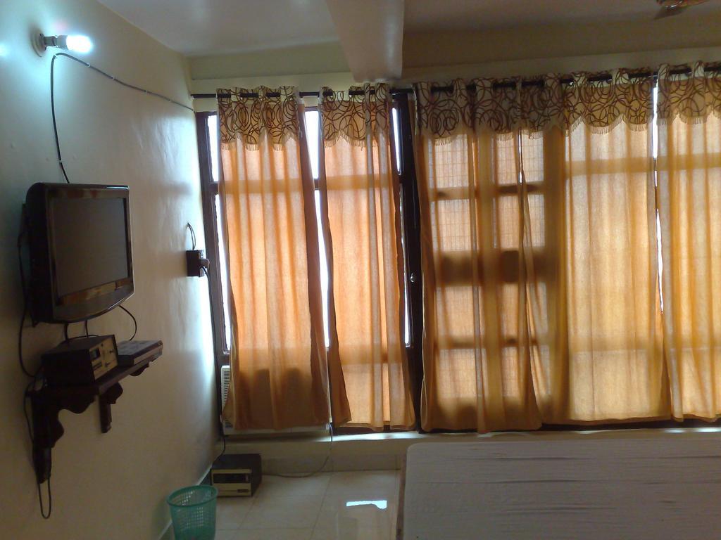 Grg Shanti Guest House Varanasi Near Manikarnika Ghat Quarto foto